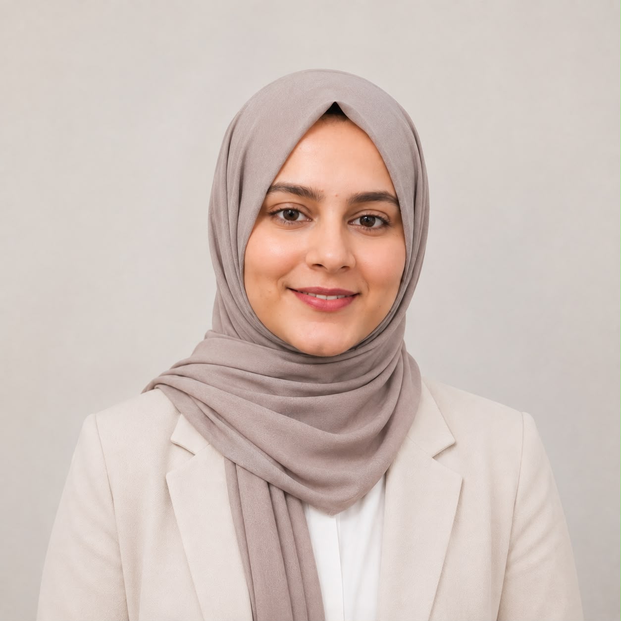 Portrait of Rimsha Qureshi, Registered Clinical Counsellor